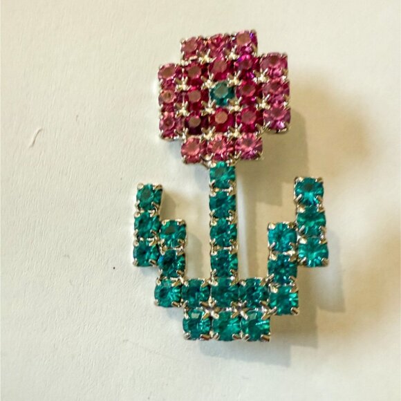 Dorothy Bauer Rhinestone Pink Flower Power Brooch - Picture 2 of 4